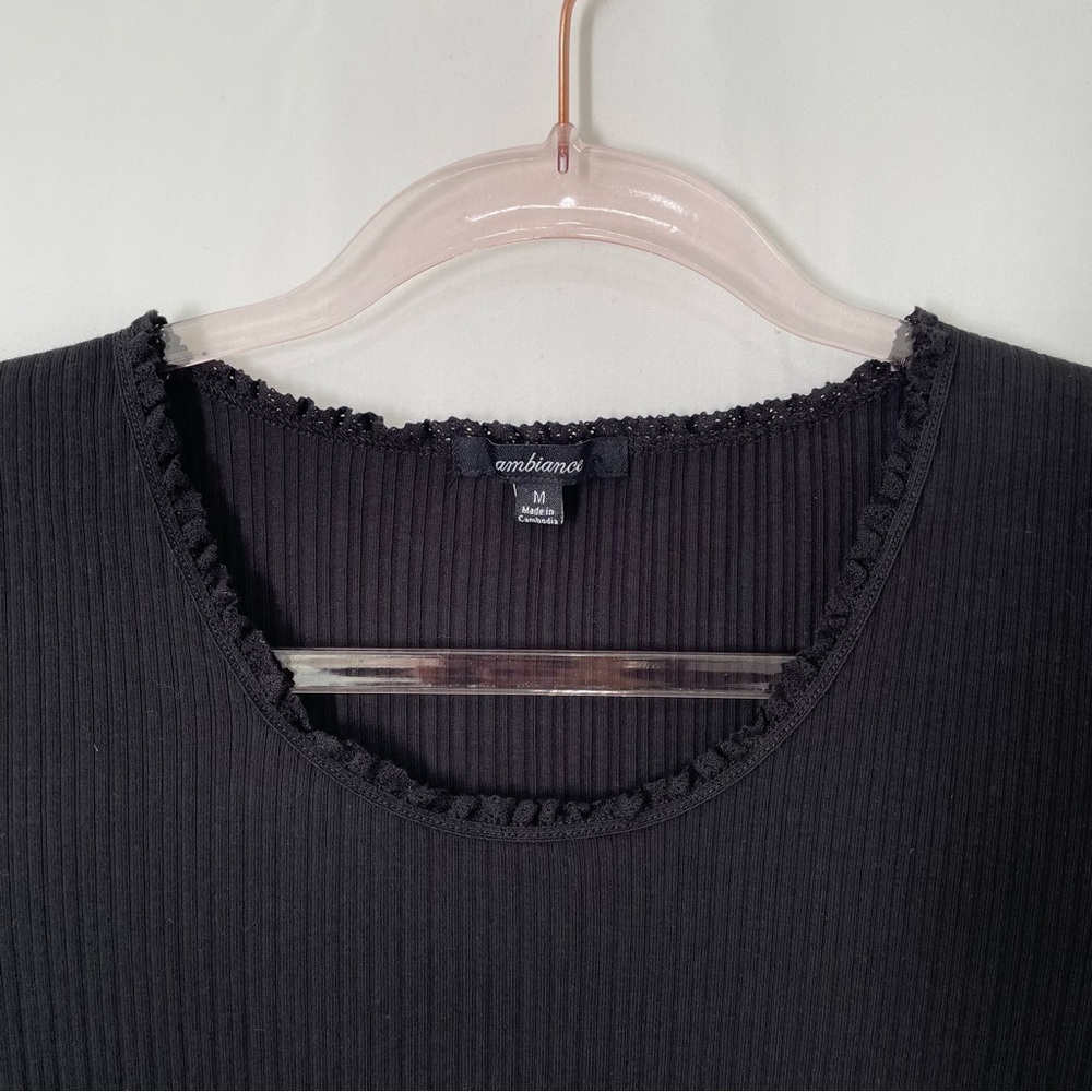 Size medium. Dark black. - Picture 3 of 7